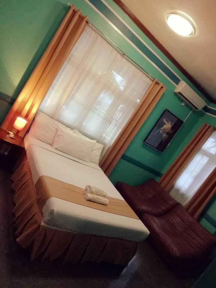 Villa Jhoana Resort Angono Δωμάτιο φωτογραφία