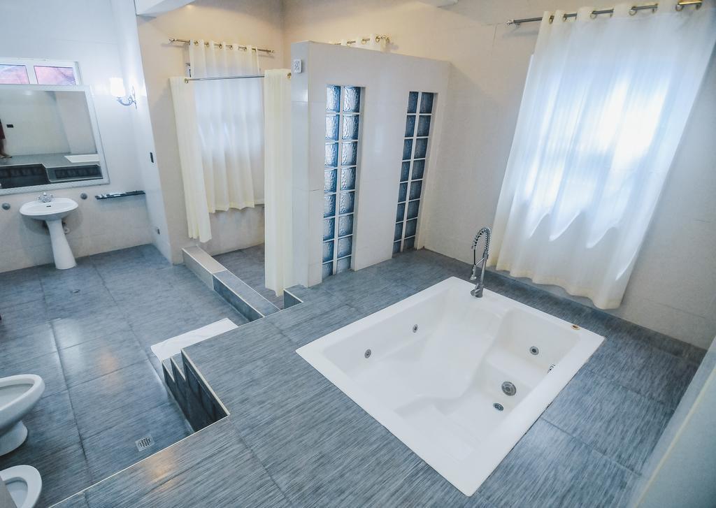 Villa Jhoana Resort Angono Εξωτερικό φωτογραφία